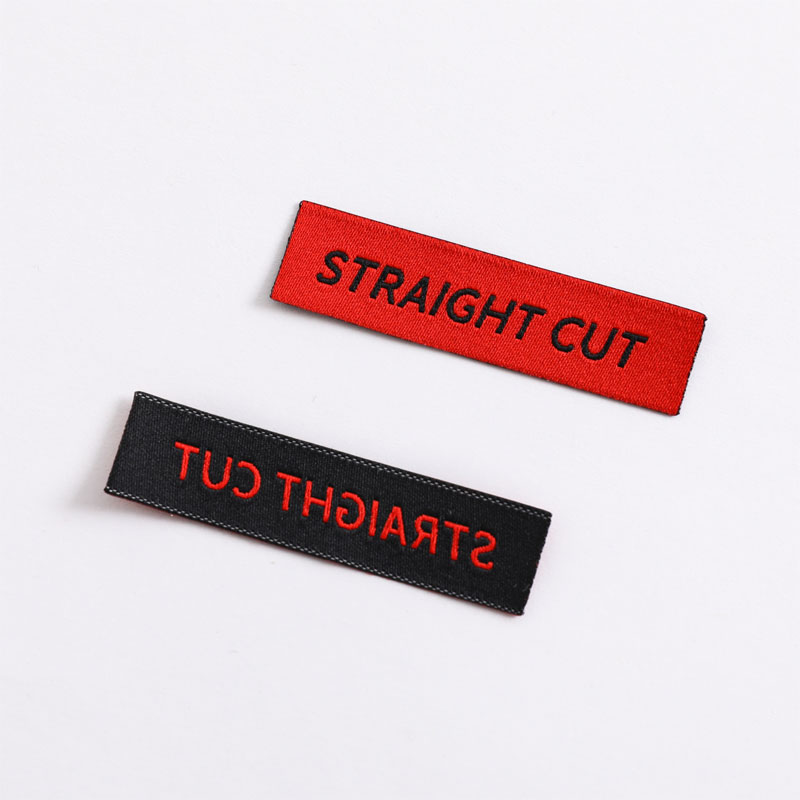 Label Woven Pakaian Potong Lurus